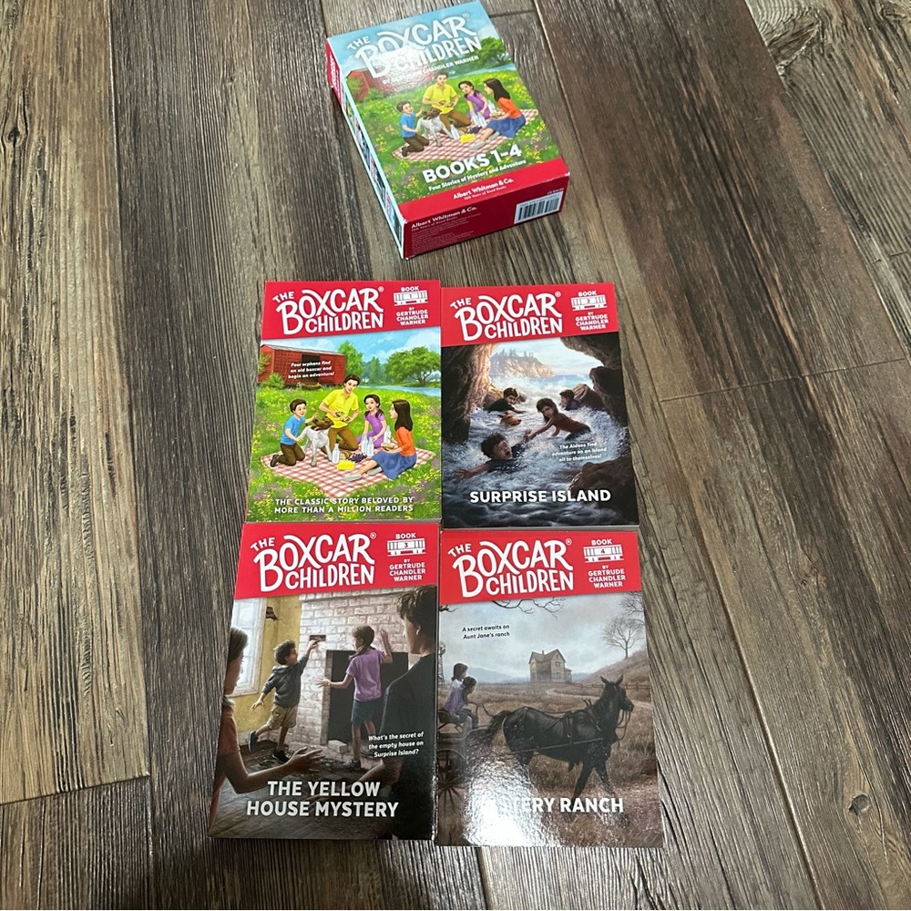 BOXCAR CHILDREN mystery and adventure box set books 1-4  kids chapter books